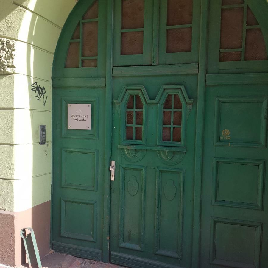 Apartament Antresola Drzewna Zielona Góra Exterior foto